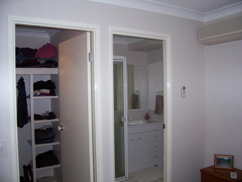 32 Loffs Road, Jamboree Heights QLD 4074