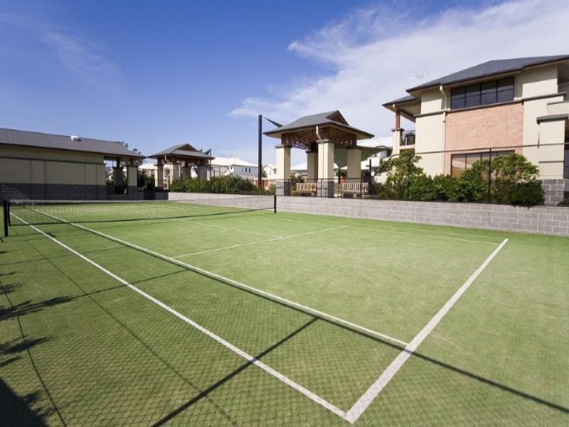 Mount Ommaney QLD 4074