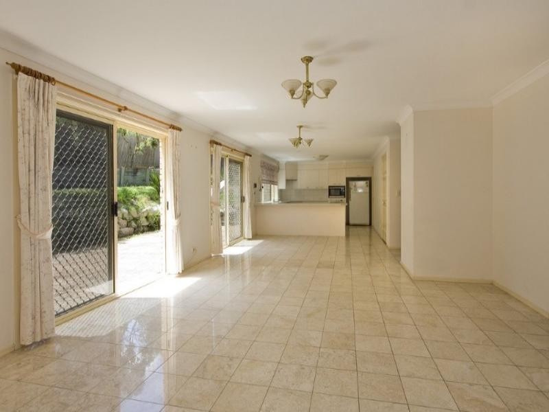 206 Arrabri Avenue, Mount Ommaney QLD 4074