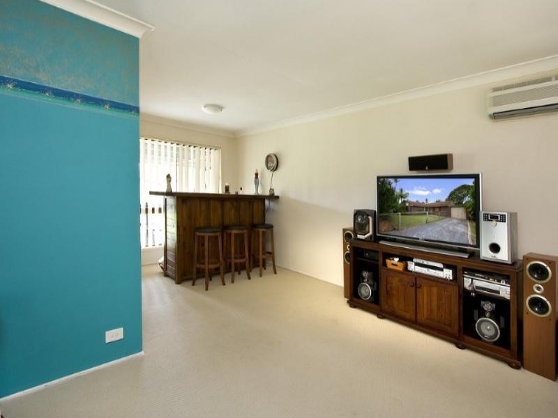 20 Lollard Street, Hillcrest QLD 4118