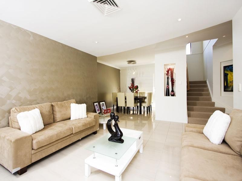 16 Ridge View Place, Springfield Lakes QLD 4300