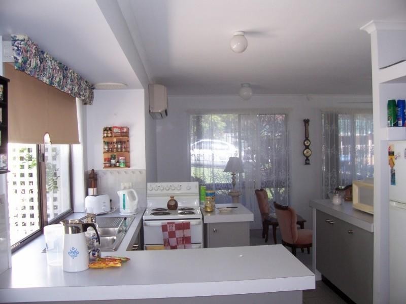 4 Melody Street, Jamboree Heights QLD 4074