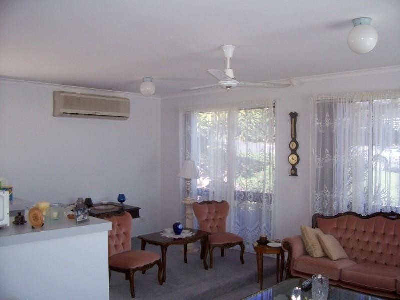 4 Melody Street, Jamboree Heights QLD 4074