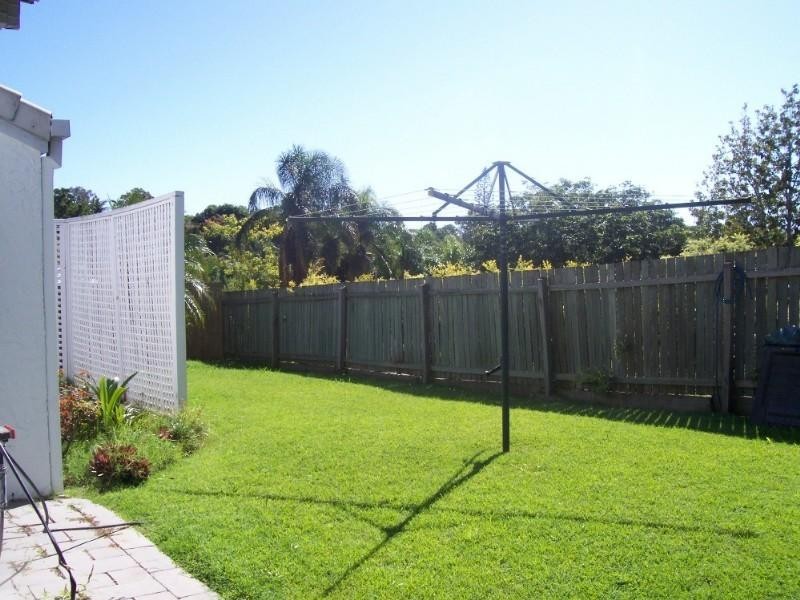 4 Melody Street, Jamboree Heights QLD 4074