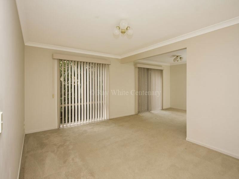 3/15 Abel Smith Crescent, Mount Ommaney QLD 4074
