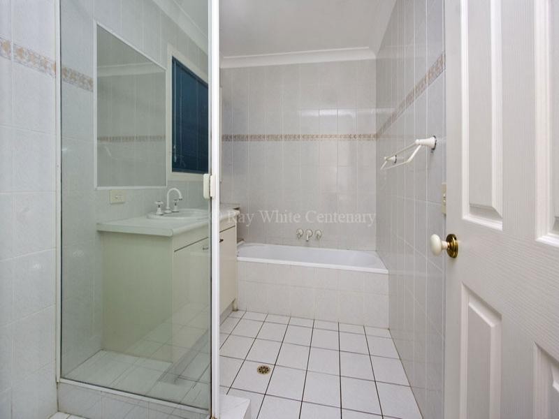 3/15 Abel Smith Crescent, Mount Ommaney QLD 4074