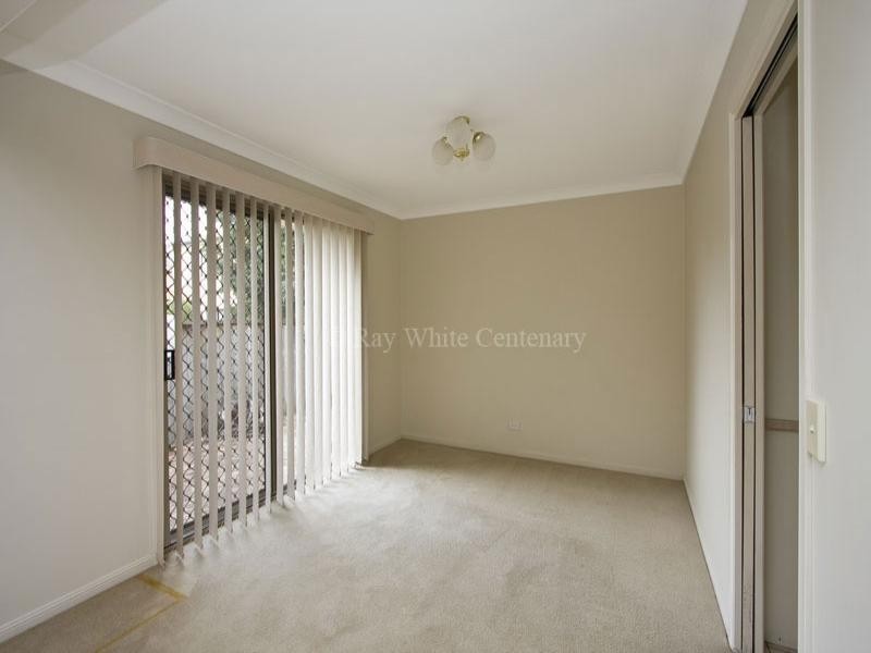 3/15 Abel Smith Crescent, Mount Ommaney QLD 4074