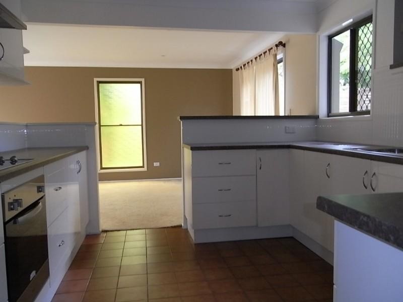 2 Ketch Street, Jamboree Heights QLD 4074