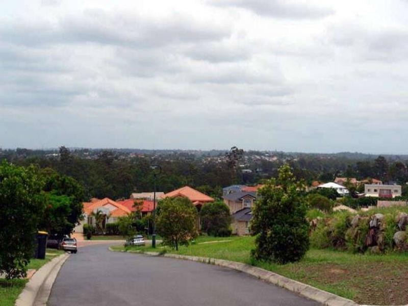 Mount Ommaney QLD 4074