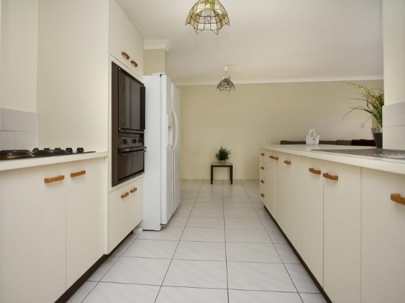 Sinnamon Park QLD 4073