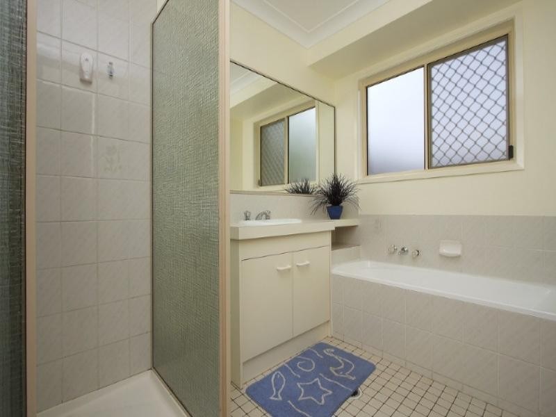 Sinnamon Park QLD 4073