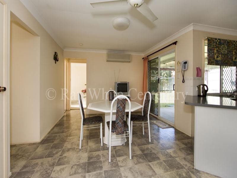 15 Wallaroo Way, Doolandella QLD 4077