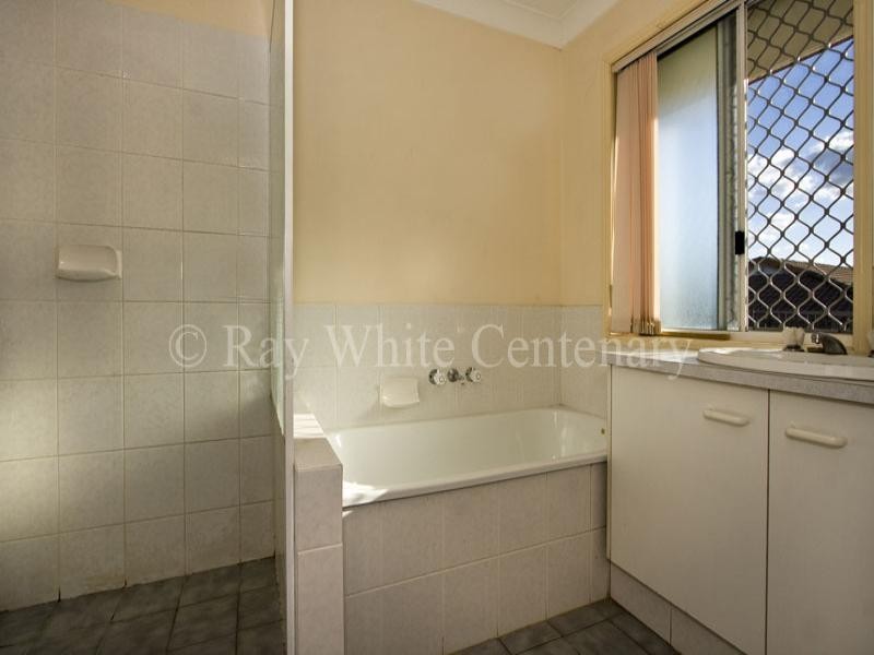 15 Wallaroo Way, Doolandella QLD 4077