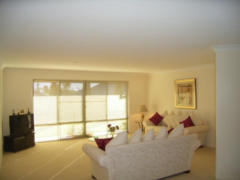 10 Balmoral Place, Forest Lake QLD 4078