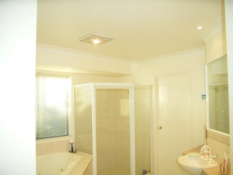 10 Balmoral Place, Forest Lake QLD 4078