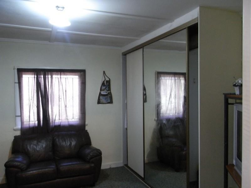 15 Victoria Street, Fairfield QLD 4103