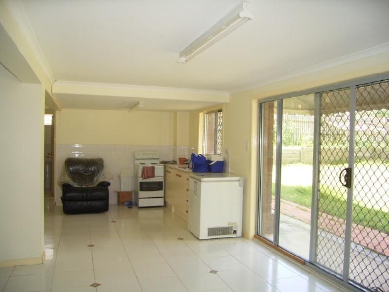 12 Horizon Drive, Jamboree Heights QLD 4074