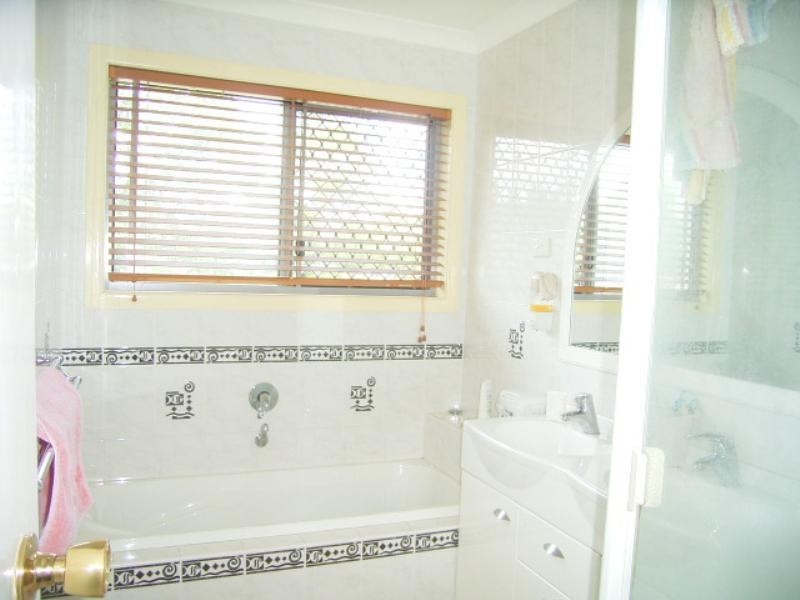 12 Horizon Drive, Jamboree Heights QLD 4074