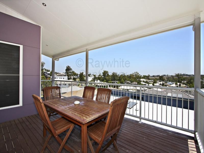 Seventeen Mile Rocks QLD 4073