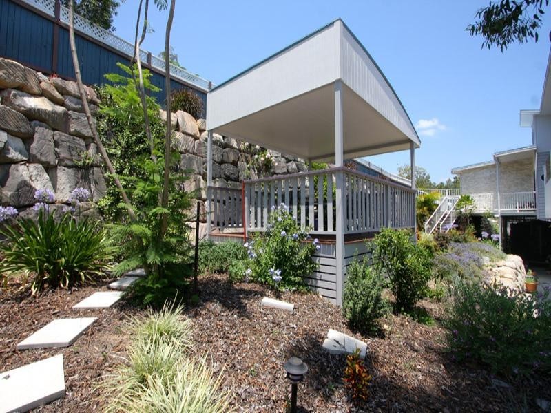 Seventeen Mile Rocks QLD 4073