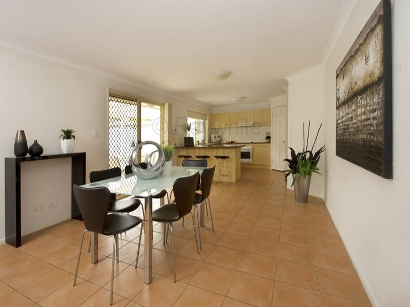 Sinnamon Park QLD 4073