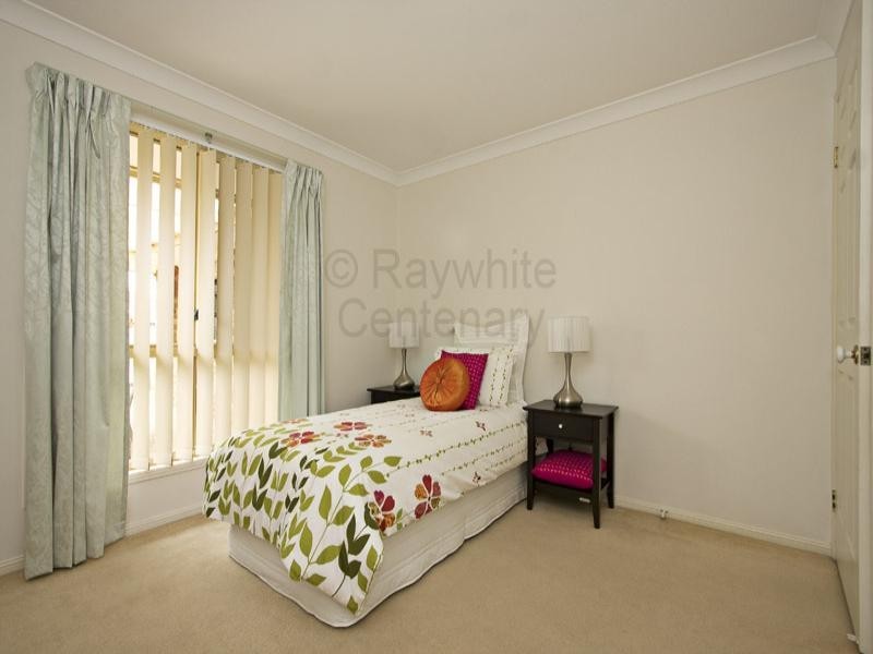 Sinnamon Park QLD 4073