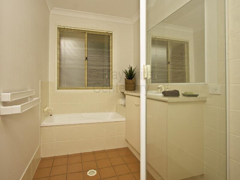 Sinnamon Park QLD 4073