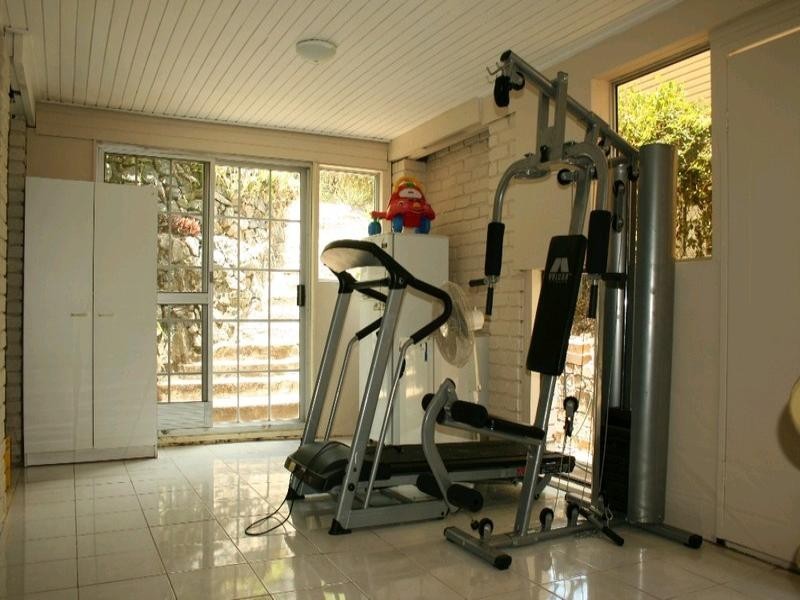 94 Fort Road, Oxley QLD 4075