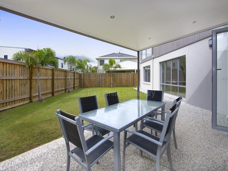 43 Condamine Drive, Sinnamon Park QLD 4073