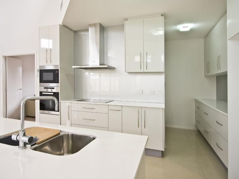 43 Condamine Drive, Sinnamon Park QLD 4073