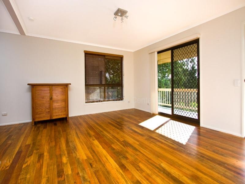 49 Venerable Street, Seventeen Mile Rocks QLD 4073