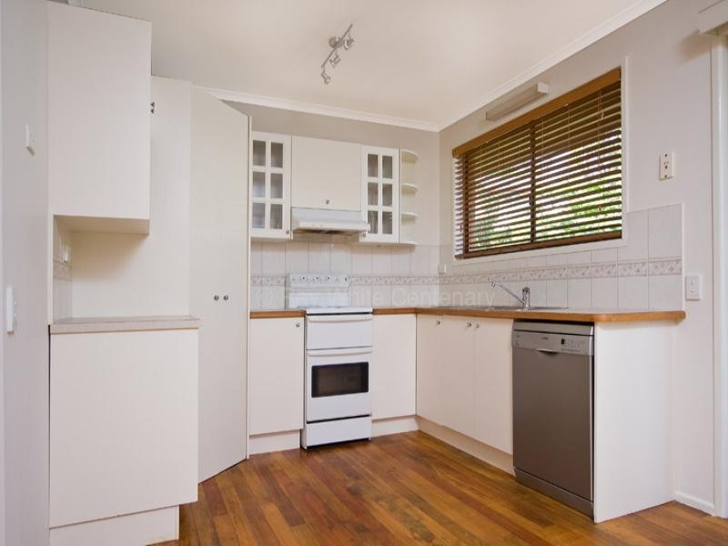 49 Venerable Street, Seventeen Mile Rocks QLD 4073