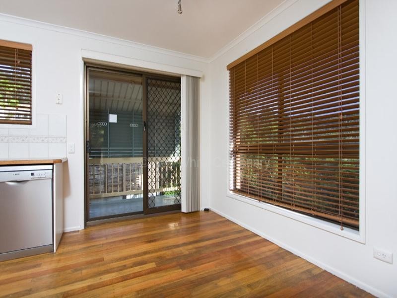 49 Venerable Street, Seventeen Mile Rocks QLD 4073