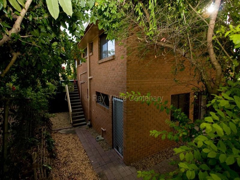 49 Venerable Street, Seventeen Mile Rocks QLD 4073