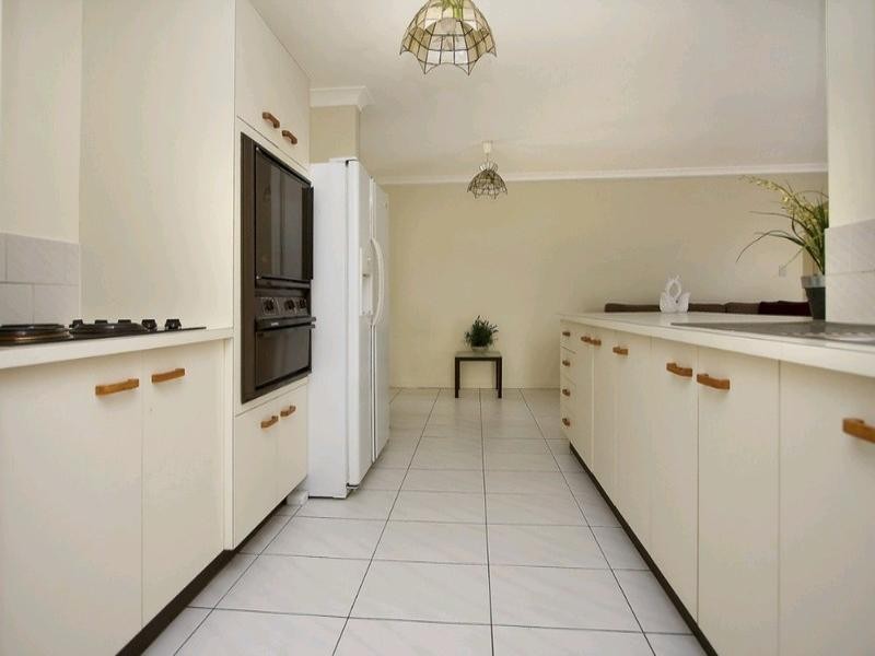 Sinnamon Park QLD 4073