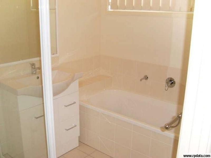 19 Emily Place, Sumner QLD 4074