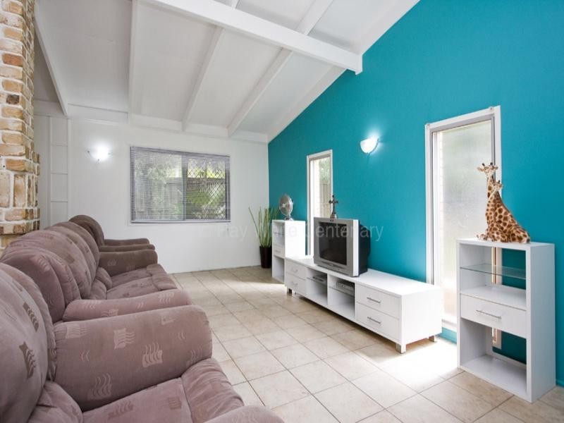 130 Redbank Placeains Road, Bellbird Park QLD 4300