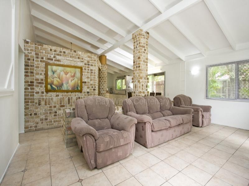 130 Redbank Placeains Road, Bellbird Park QLD 4300