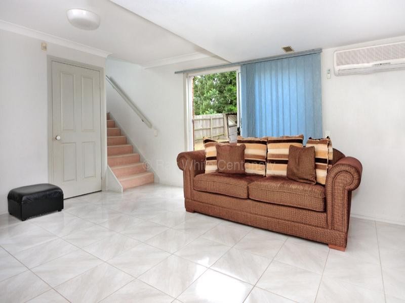 76 Glen Ross Road, Sinnamon Park QLD 4073