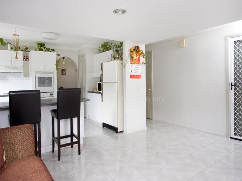 76 Glen Ross Road, Sinnamon Park QLD 4073