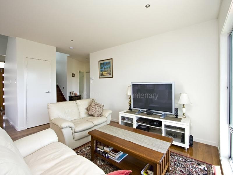 Sinnamon Park QLD 4073