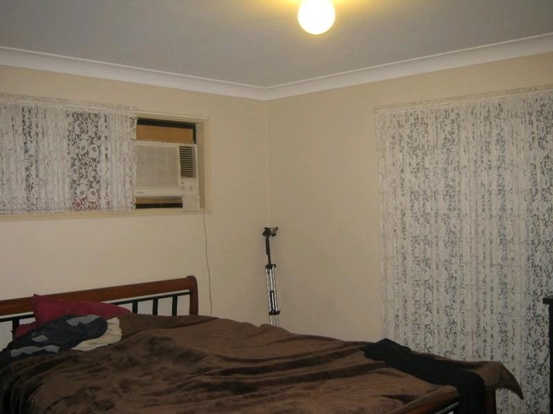 1 Spurs Place, Sumner QLD 4074