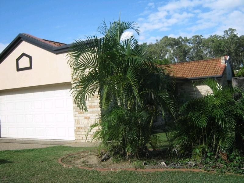 1 Spurs Place, Sumner QLD 4074