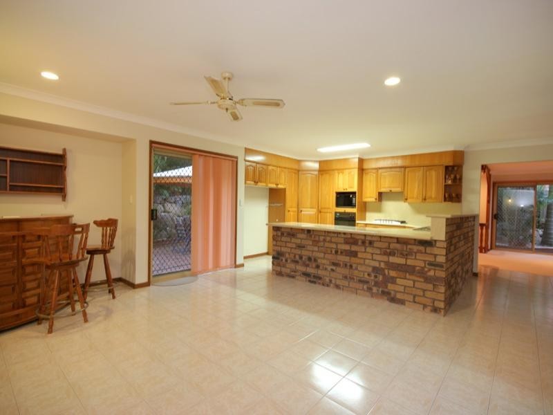 16 Baikal Place, Westlake QLD 4074