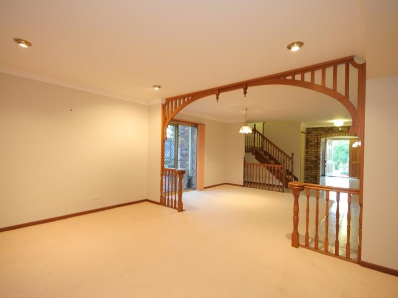 16 Baikal Place, Westlake QLD 4074