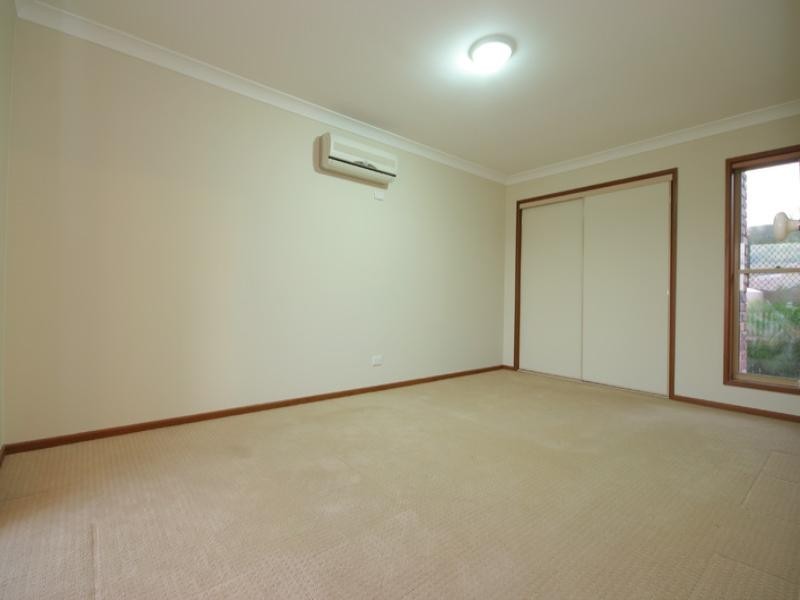 16 Baikal Place, Westlake QLD 4074