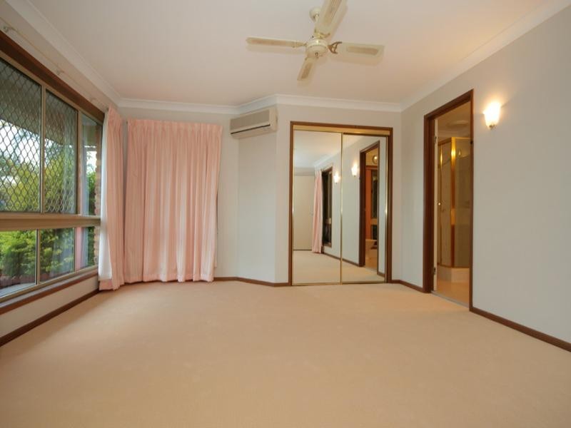 16 Baikal Place, Westlake QLD 4074