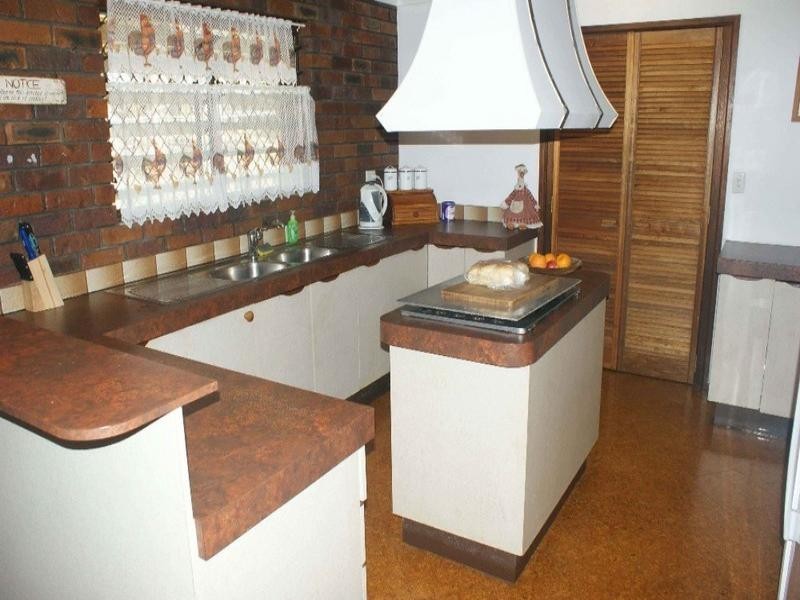 16 Lorikeet Lane, Bellbird Park QLD 4300