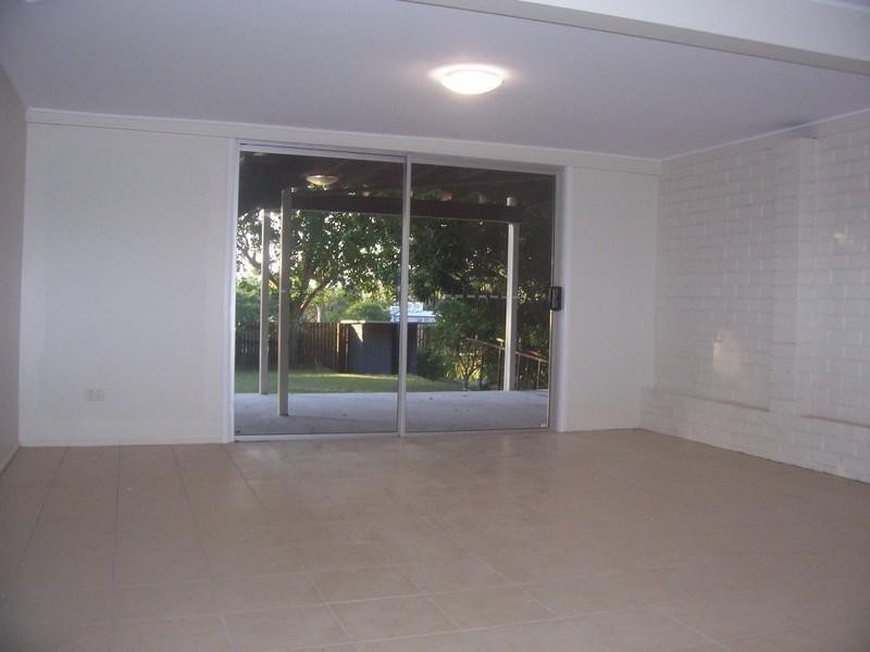 Jamboree Heights QLD 4074