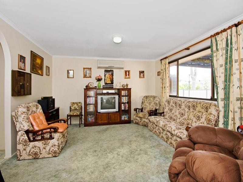 91 Hazelton Street, Riverhills QLD 4074